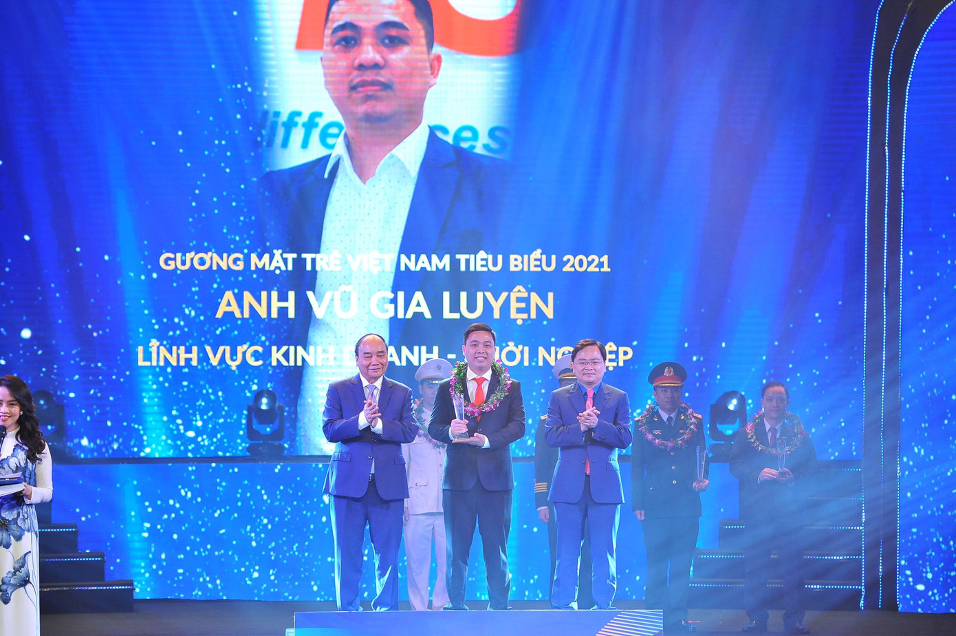 Tôn vinh những tấm gương có sức lan tỏa mạnh mẽ trong cộng đồng ảnh 39