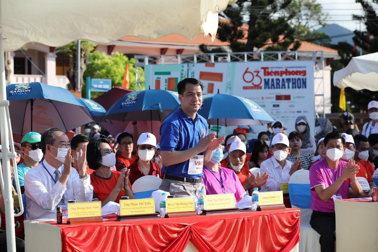 Chạy đồng hành cùng Tiền Phong Marathon 2022 ảnh 17