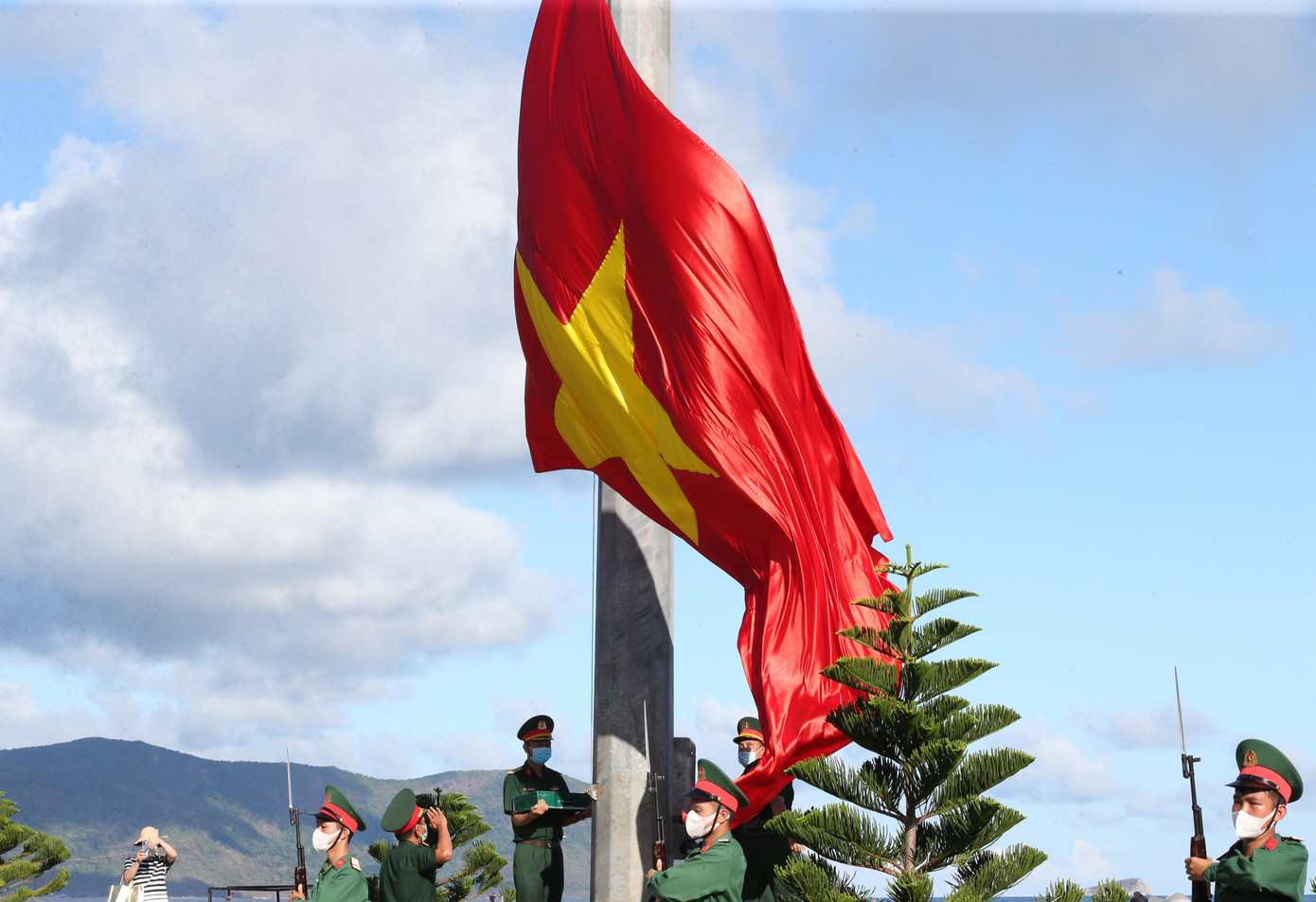 Tổng duyệt Lễ thượng cờ Tổ quốc tại Tiền Phong Marathon 2022. Ảnh: Như Ý