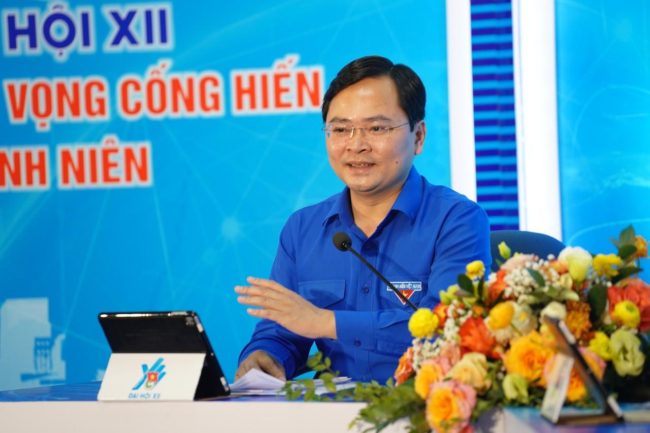 Bí thư thứ nhất T.Ư Đoàn Nguyễn Anh Tuấn: Tôi hứa sẽ xây dựng những cơ chế, những sân chơi cho các bạn trẻ để tiếp tục cống hiến cho Tổ quốc. Ảnh: Minh Đức Bí thư thứ nhất T.Ư Đoàn Nguyễn Anh Tuấn: Tôi hứa sẽ xây dựng những cơ chế, những sân chơi cho các bạn trẻ để tiếp tục cống hiến cho Tổ quốc. Ảnh: Minh Đức