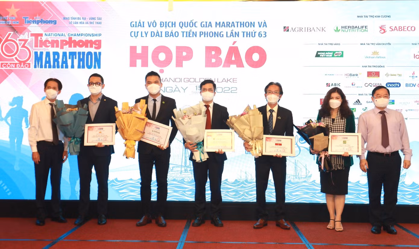Theo dấu chân huyền thoại ảnh 25 Theo dấu chân huyền thoại ảnh 25