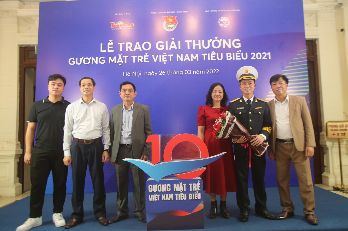 Tôn vinh những tấm gương có sức lan tỏa mạnh mẽ trong cộng đồng ảnh 6