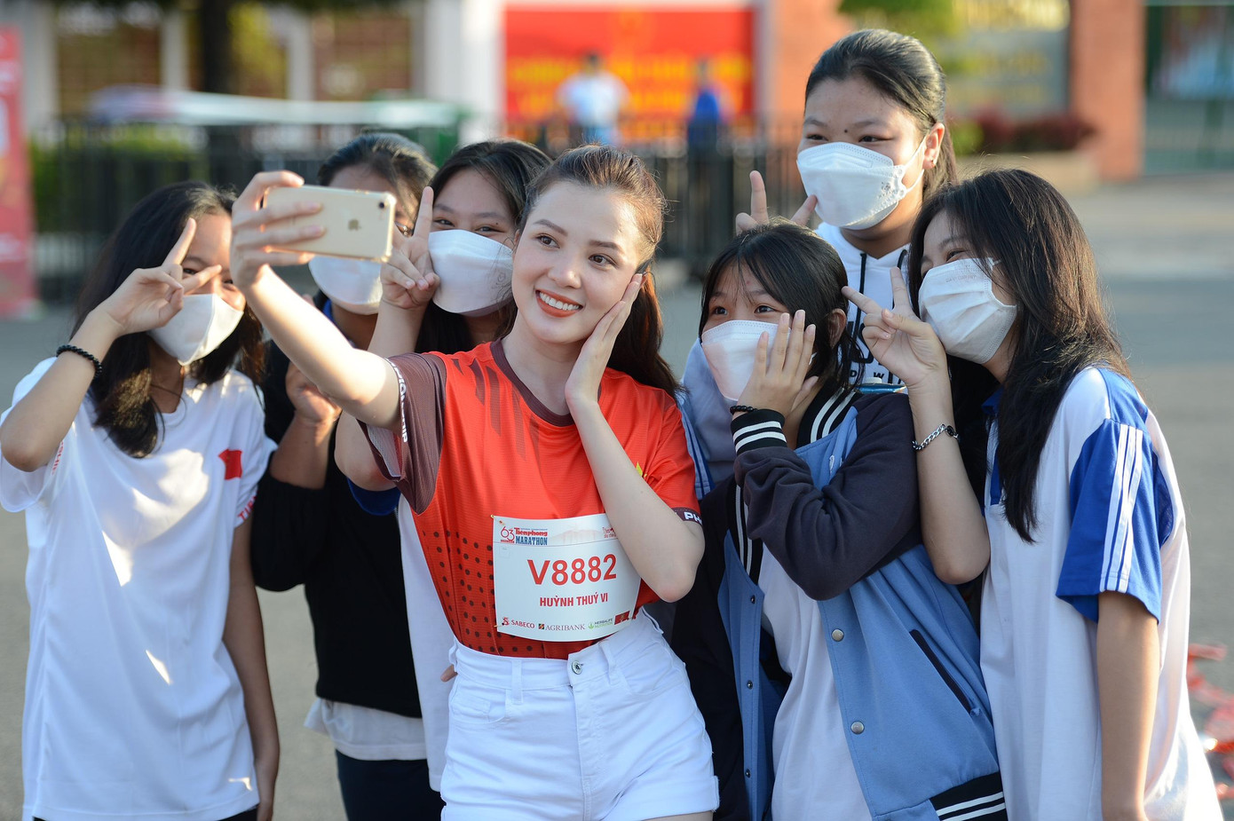 Chạy đồng hành cùng Tiền Phong Marathon 2022 ảnh 5