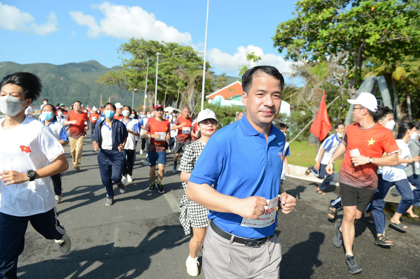 Chạy đồng hành cùng Tiền Phong Marathon 2022 ảnh 27