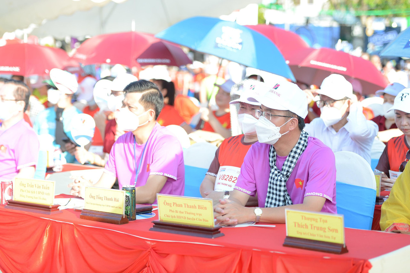 Chạy đồng hành cùng Tiền Phong Marathon 2022 ảnh 8