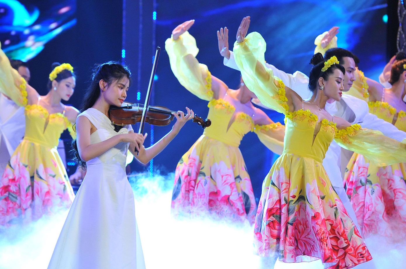 Tôn vinh những tấm gương có sức lan tỏa mạnh mẽ trong cộng đồng ảnh 22