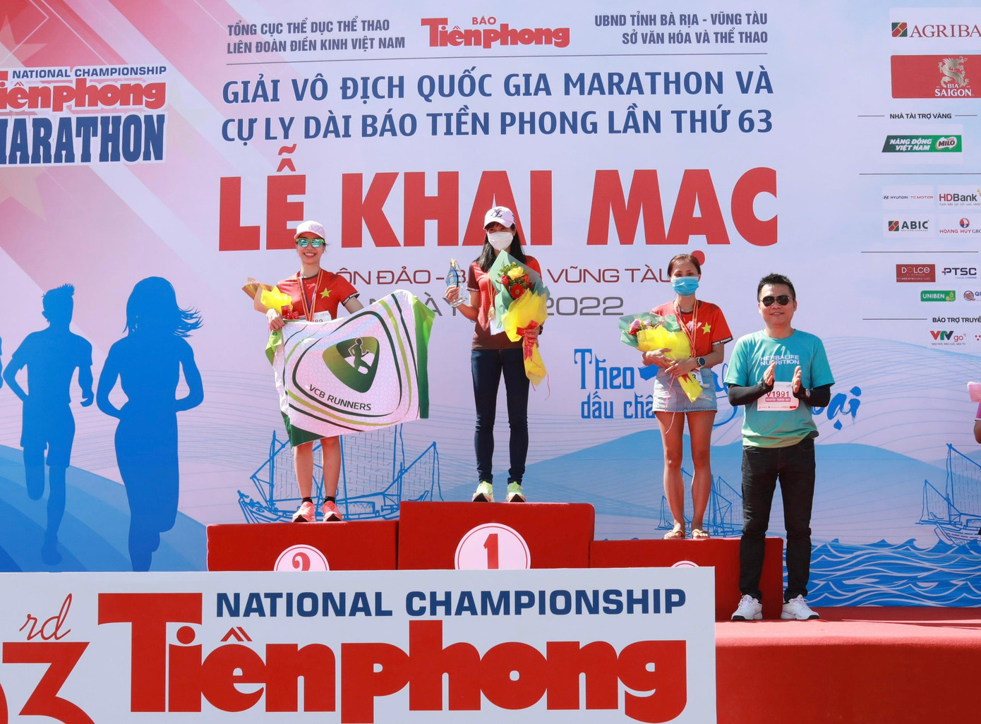 Trao giải phong trào