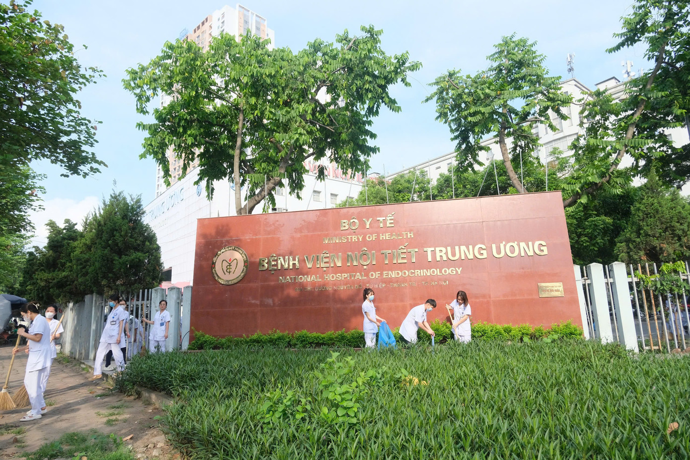 “Sống xanh – Hành động xanh – Sức khỏe xanh” không chỉ là thông điệp, mà đang từng bước trở thành văn hóa ứng xử xanh tại bệnh viện. “Sống xanh – Hành động xanh – Sức khỏe xanh” không chỉ là thông điệp, mà đang từng bước trở thành văn hóa ứng xử xanh tại bệnh viện.