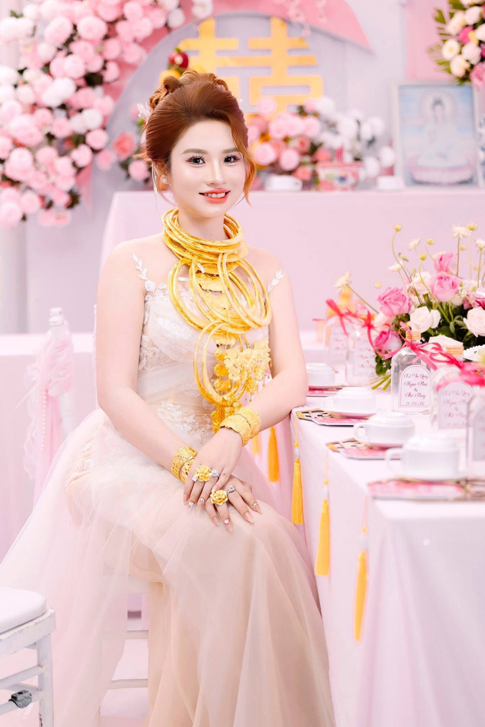 Cô dâu Ngọc Mai xinh đẹp trong ngày cưới.