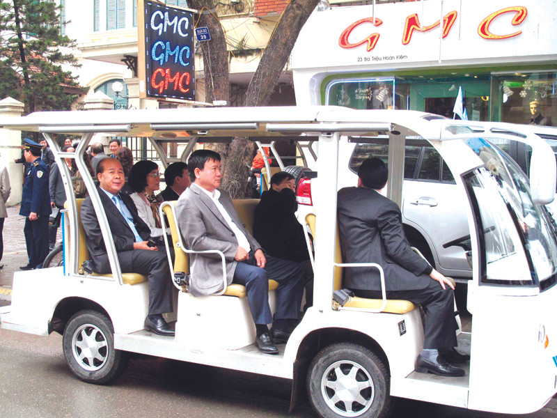 Bộ trưởng GTVT thị sát giao thông quận Hoàn Kiếm. Ảnh: Gia Khánh. Bộ trưởng GTVT thị sát giao thông quận Hoàn Kiếm. Ảnh: Gia Khánh