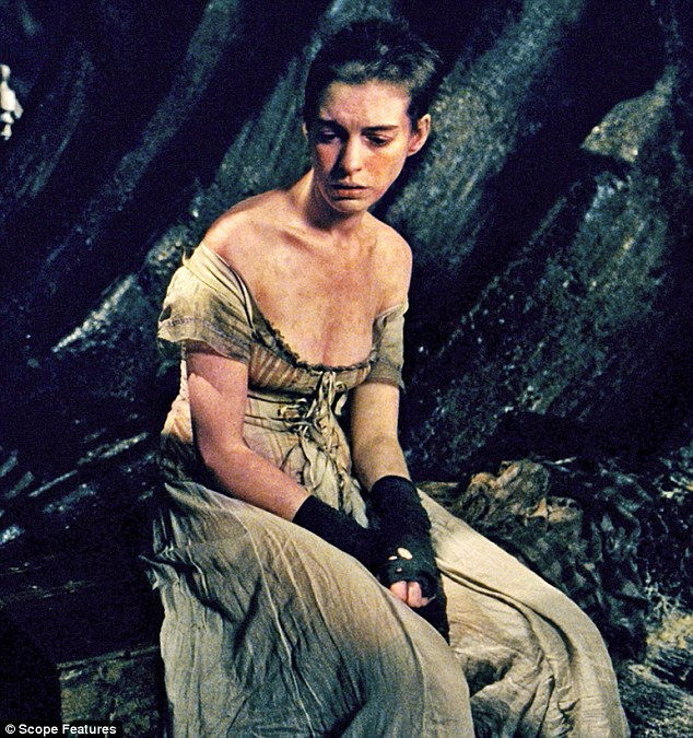 Vai diễn ấn tượng của Anne Hathaway trong Những người khốn khổ