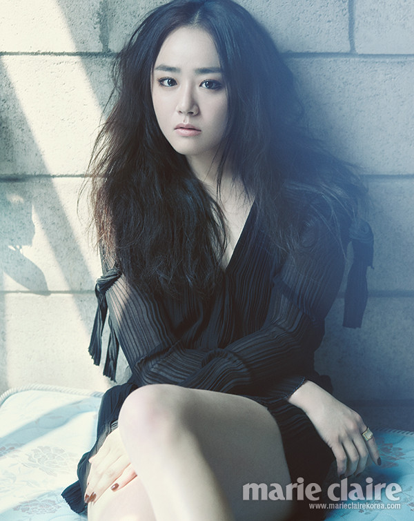 Moon Geun Young “lột xác” trên Marie Claire ảnh 1
