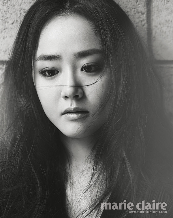Moon Geun Young “lột xác” trên Marie Claire ảnh 4