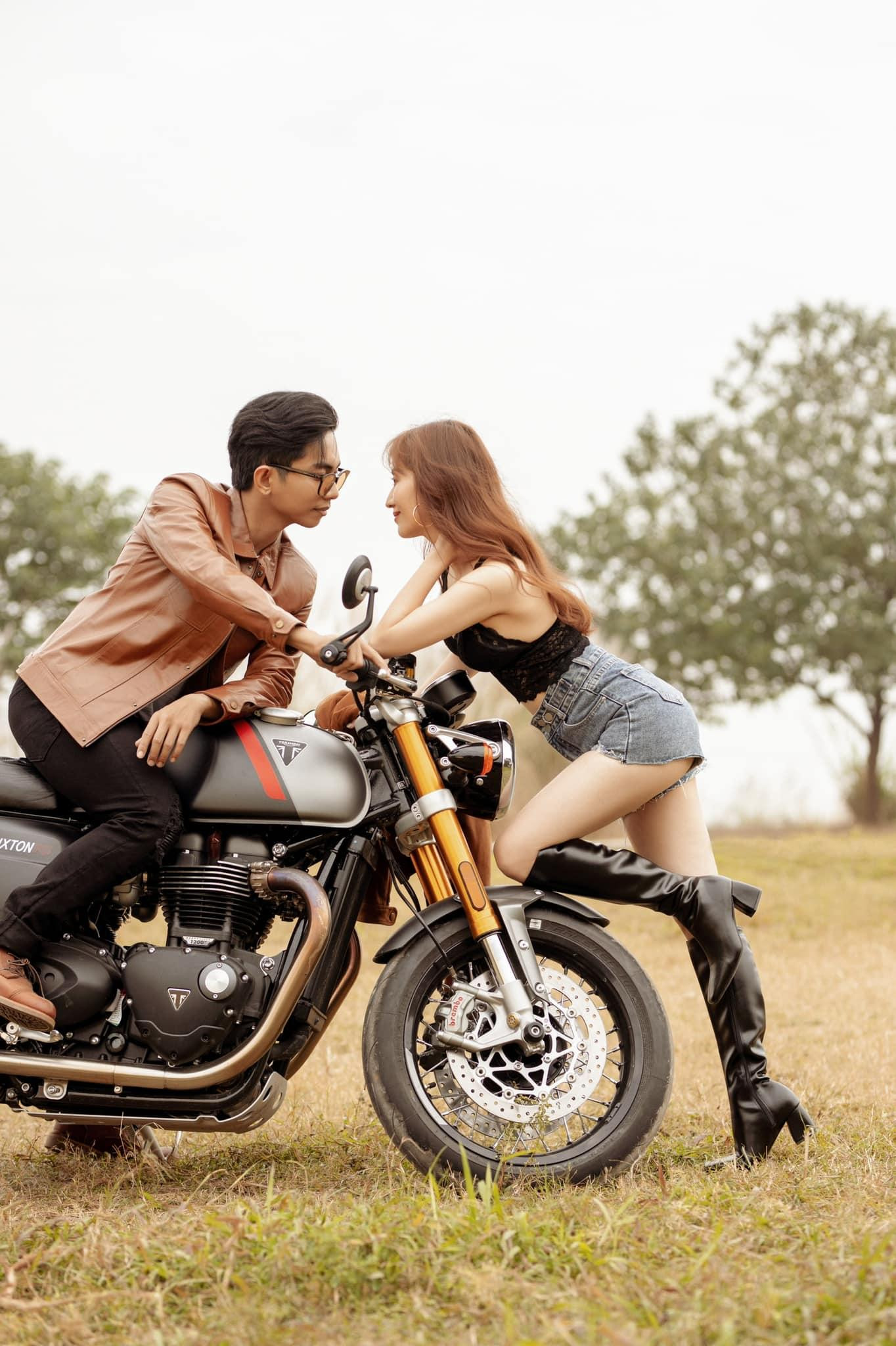 Nói về đám cưới, Phan Hiển thổ lộ anh vẫn rất hồi hộp và run. “Tôi muốn làm một đám cưới hoàn hảo nhất có thể. Tôi đã thảo luận nhiều với ekip nhưng chưa đưa ra được ý tưởng như ý”- Phan Hiển bộc bạch.