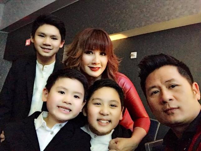 Bằng Kiều và Trizzie Phương Trinh có 3 người con chung.