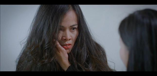 Diễn viên Thu Hà bị tát thật trong cảnh quay ở "Thương ngày nắng về".