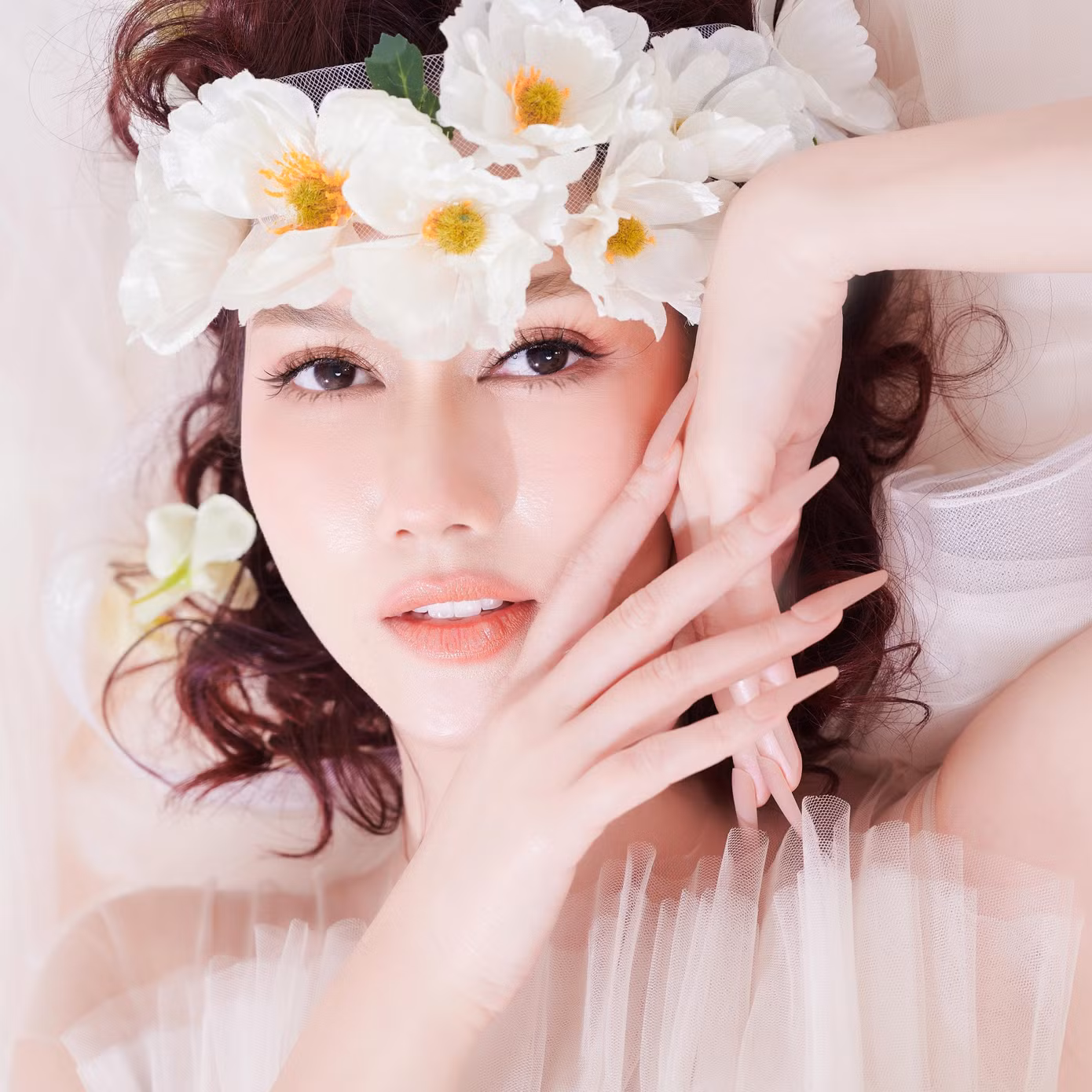 Sau biến cố trong chuyện tình cảm, Hương Giang đang dành thời gian để sắp xếp lại cuộc sống.