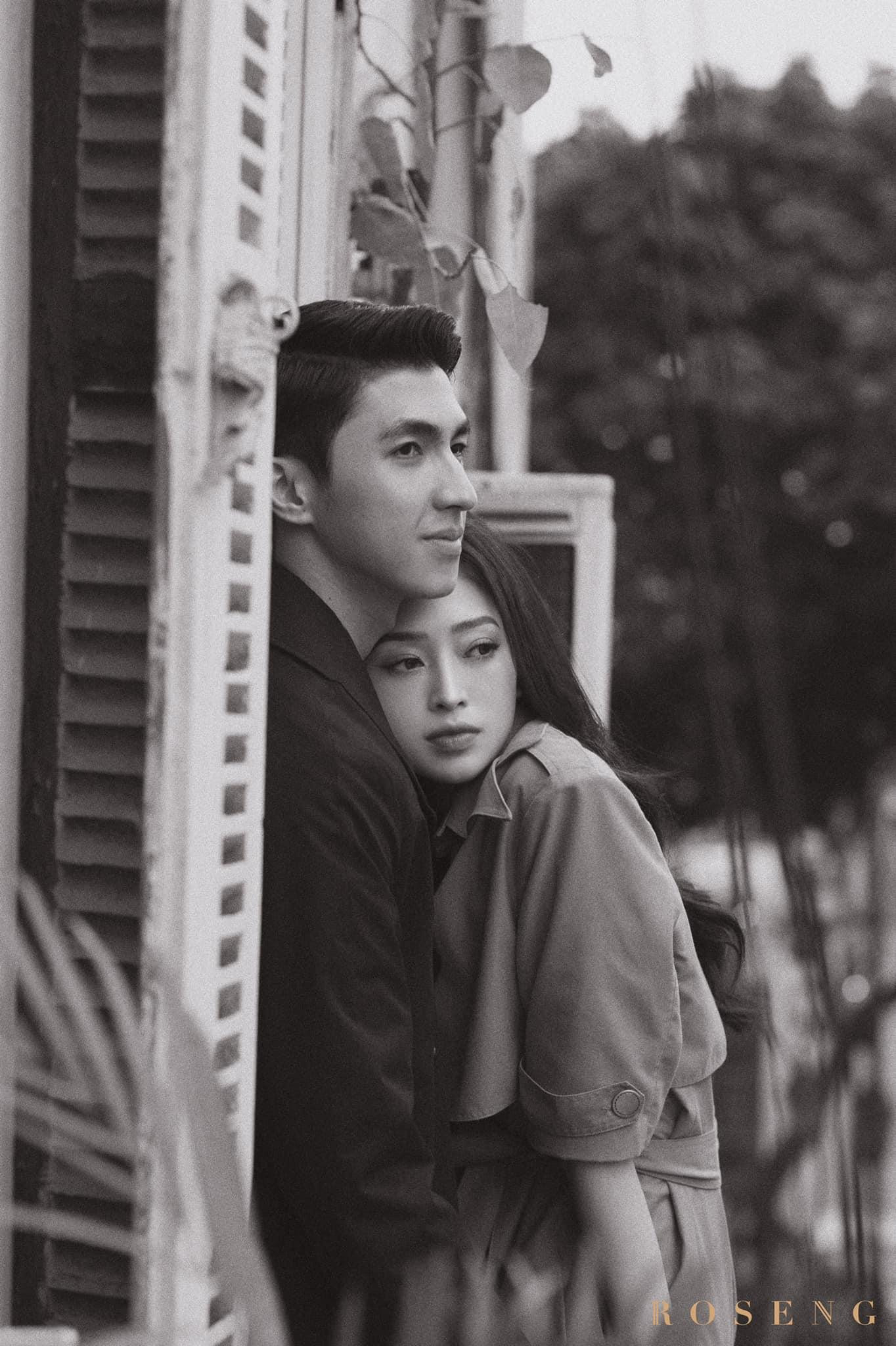 Không cần diện đồ đôi nhưng Phương Nga và Bình An đều khéo chọn màu sắc, kiểu trang phục để thể hiện rõ phong cách của một đôi uyên ương.