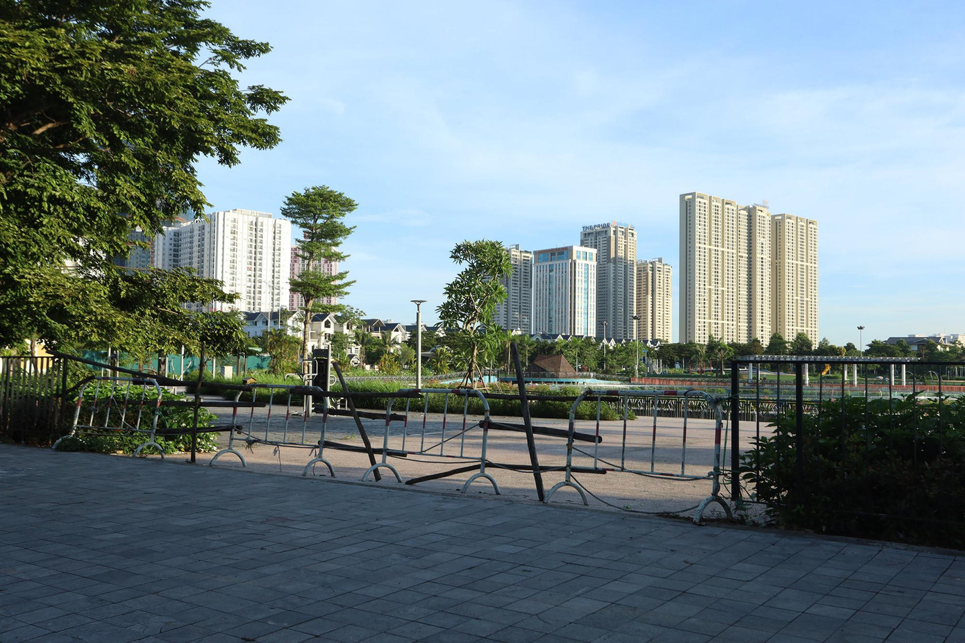 Kết quả giám sát cũng nêu một số công viên ở Hà Nội hiện bỏ hoang, xuống cấp, cá biệt có công viên không cho người dân vào như Công viên Thiên văn học ở Hà Đông.