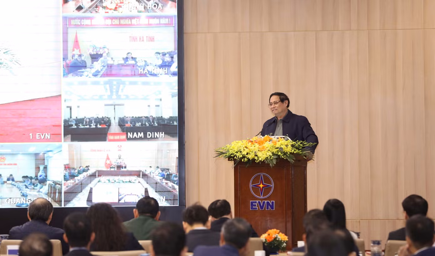 Thủ tướng đề nghị ngành điện cần có những công trình thế kỷ, mang tính chất xoay chuyển tình thế.