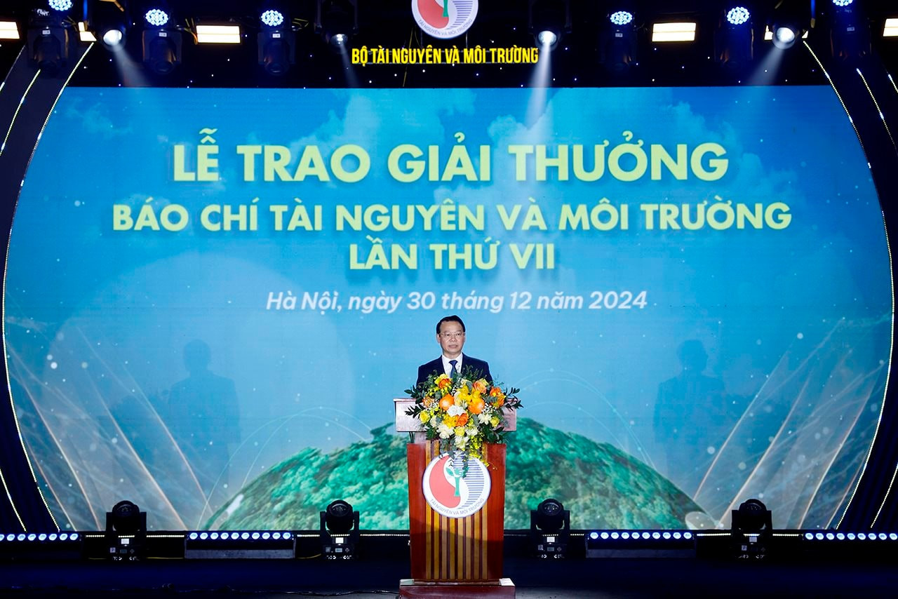 Bộ trưởng Đỗ Đức Duy phát biểu tại lễ trao giải. Bộ trưởng Đỗ Đức Duy phát biểu tại lễ trao giải.