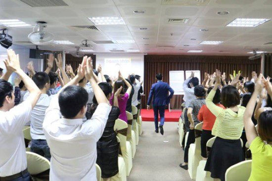 Bộ trưởng Công Thương yêu cầu các địa phương tăng kiểm tra mô hình đa cấp biến tướng trên địa bàn. Bộ trưởng Công Thương yêu cầu các địa phương tăng kiểm tra mô hình đa cấp biến tướng trên địa bàn.