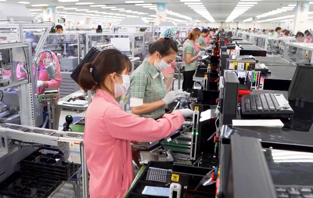 Doanh nghiệp Việt cần tận dụng lợi thế từ các hiệp định thương mại tự do để khai thác các thị trường tiềm năng. Doanh nghiệp Việt cần tận dụng lợi thế từ các hiệp định thương mại tự do để khai thác các thị trường tiềm năng.