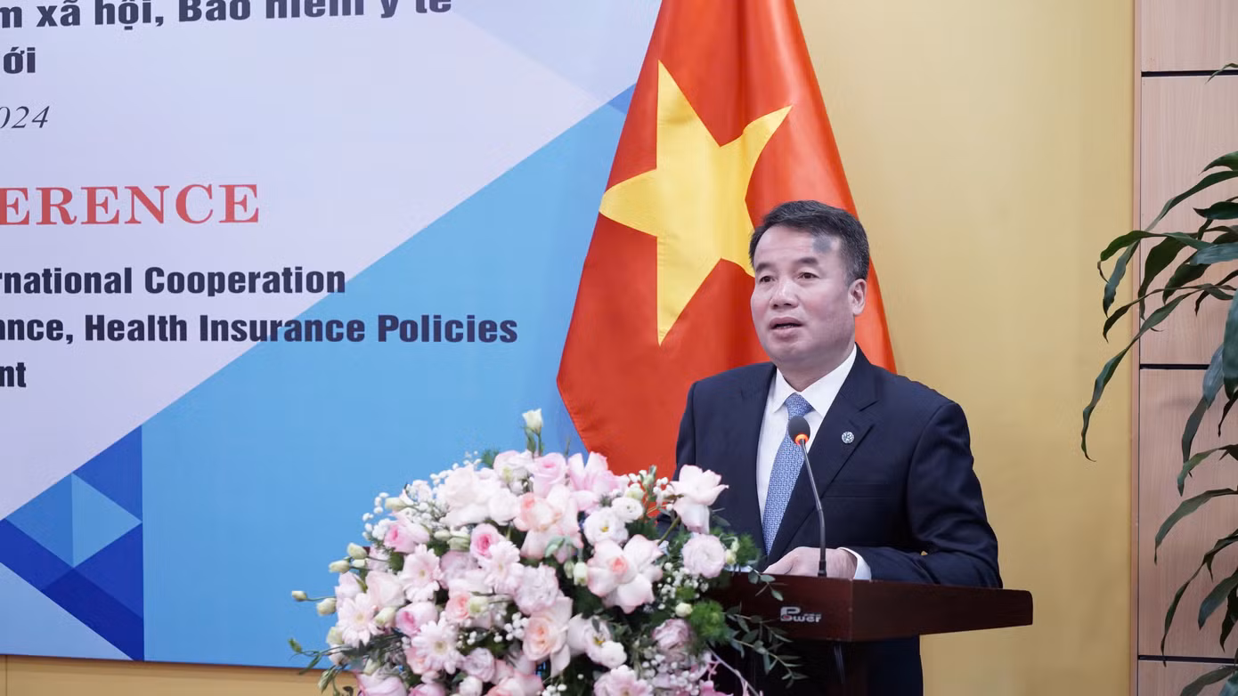 Tổng giám đốc BHXH Việt Nam Nguyễn Thế Mạnh chia sẻ tại hội thảo.