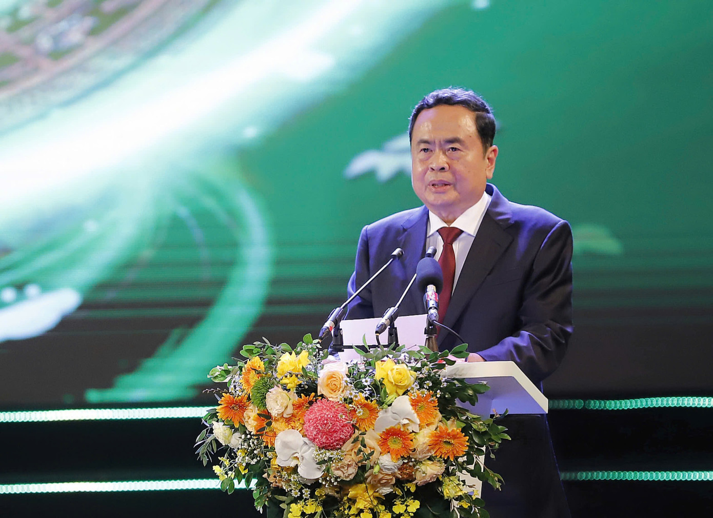 Chủ tịch Quốc hội Trần Thanh Mẫn cho rằng, trong bối cảnh thế giới đang thay đổi, nông dân phải có tư duy mới, cách làm mới, quyết tâm mới. Chủ tịch Quốc hội Trần Thanh Mẫn cho rằng, trong bối cảnh thế giới đang thay đổi, nông dân phải có tư duy mới, cách làm mới, quyết tâm mới.