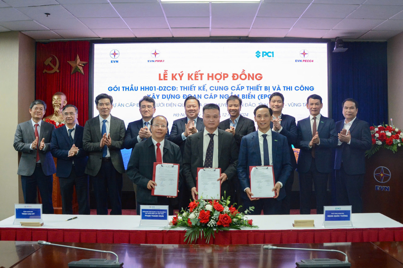 Liên danh nhà thầu cam kết sẽ bắt đầu cung cấp điện cho huyện Côn Đảo trong quý IV/2025. Liên danh nhà thầu cam kết sẽ bắt đầu cung cấp điện cho huyện Côn Đảo trong quý IV/2025.