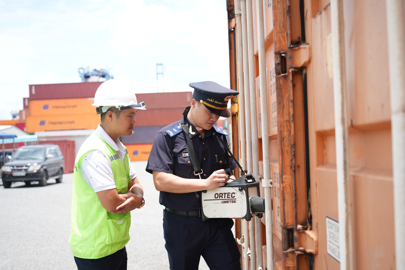 Với các cục hải quan địa phương, Tổng cục Hải quan dự kiến phương án sắp xếp lại 35 cục hiện nay thành 15 hải quan khu vực/vùng.