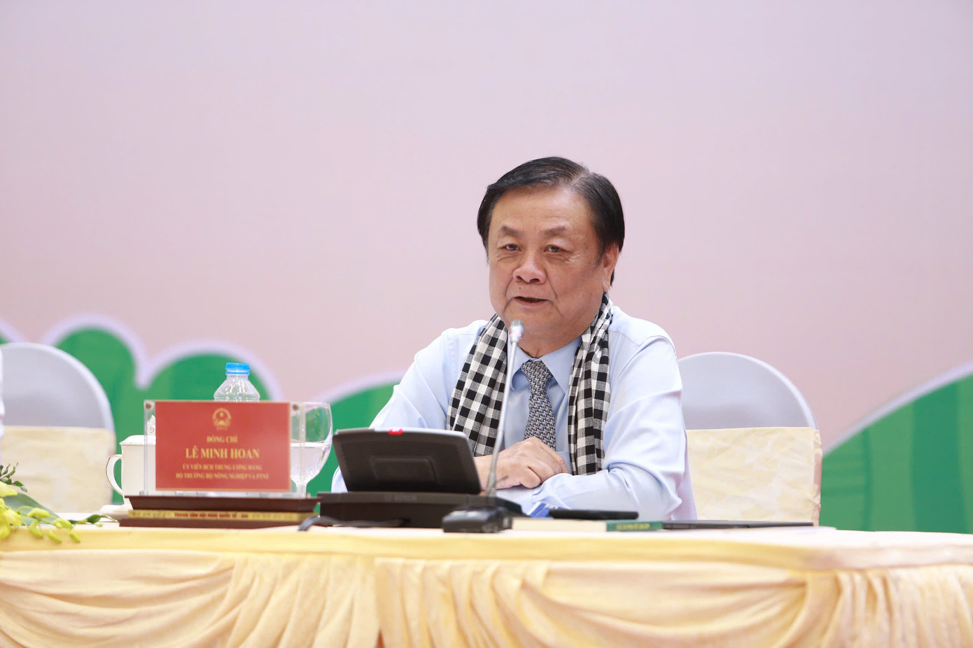 Bộ trưởng Lê Minh Hoan tại diễn đàn. Bộ trưởng Lê Minh Hoan tại diễn đàn.