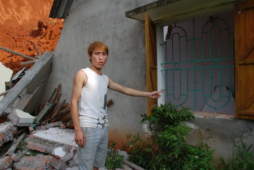 Anh Đào Quang Minh kể lại vụ sập đất kinh hoàng. Anh Đào Quang Minh kể lại vụ sập đất kinh hoàng