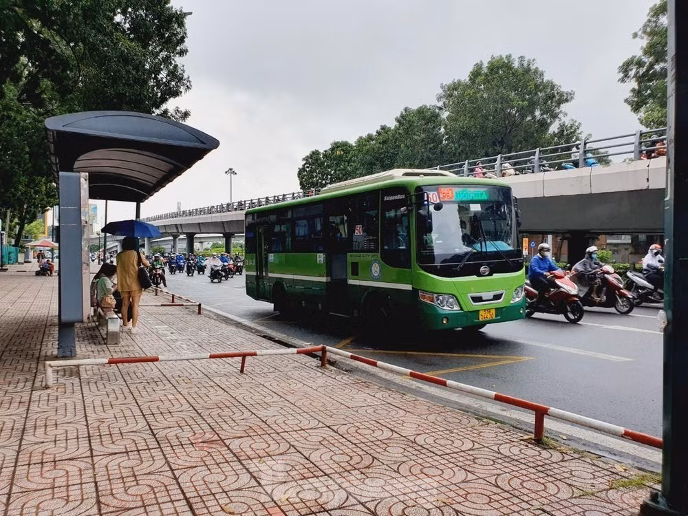 Từ ngày mai (28/8), Trung tâm Quản lý Giao thông công cộng TPHCM sẽ điều chỉnh thông số hoạt động (tăng chuyến) trên các tuyến xe buýt có trợ giá số 77, 90, 127 và 128. (Ảnh minh họa)