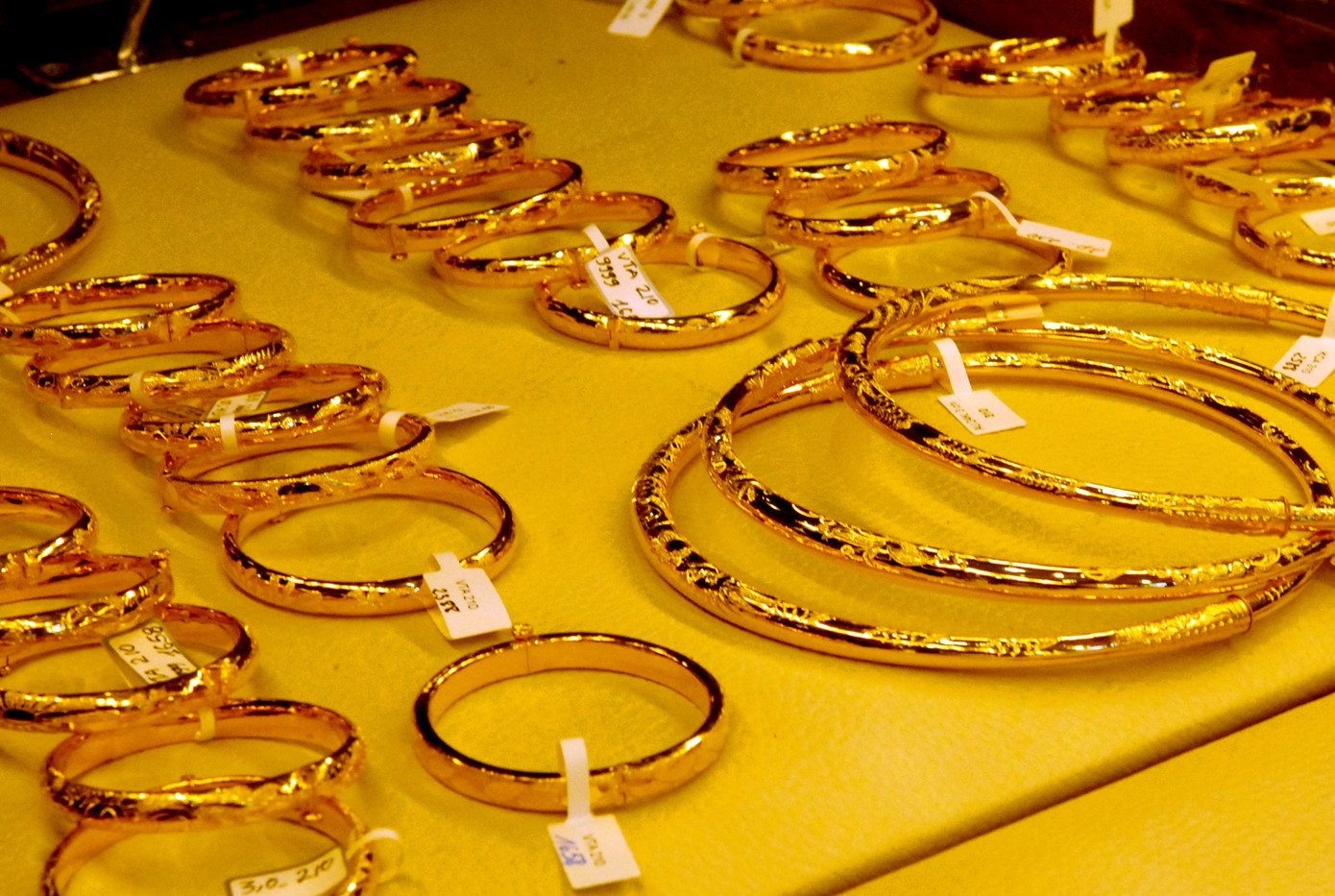 Giá vàng 9999 ở mức 65,3 triệu đồng/lượng. (Ảnh: Như Ý). Giá vàng 9999 ở mức 65,3 triệu đồng/lượng. (Ảnh: Như Ý).