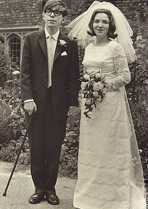 Nghị lực sống phi thường của Stephen Hawking đáng để người trẻ học hỏi ảnh 1