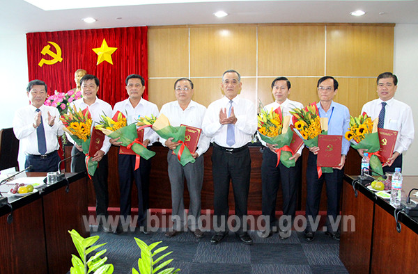 Điều động, bổ nhiệm nhân sự 6 địa phương ảnh 2