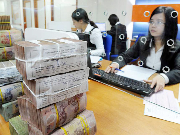 Hiện nợ xấu của các ngân hàng tăng gần gấp đôi, khoảng 202.000 tỷ đồng Ảnh: Hồng Vĩnh