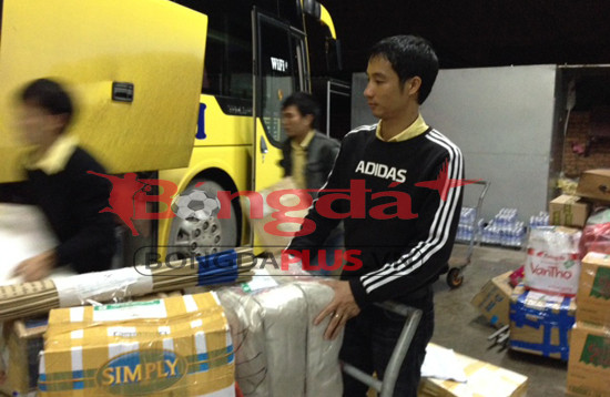 Nhân viên vận chuyển - Quốc Vượng