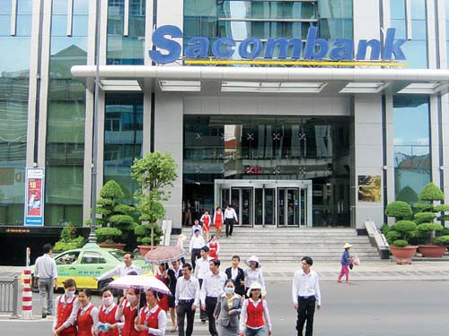 Người mua cổ phiếu của cha con ông Đặng Văn Thành đến nay vẫn còn là ẩn số