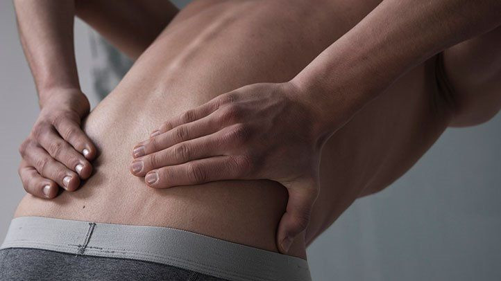 Đau thắt lưng là dấu hiệu cảnh báo không ít căn bệnh nguy hiểm.