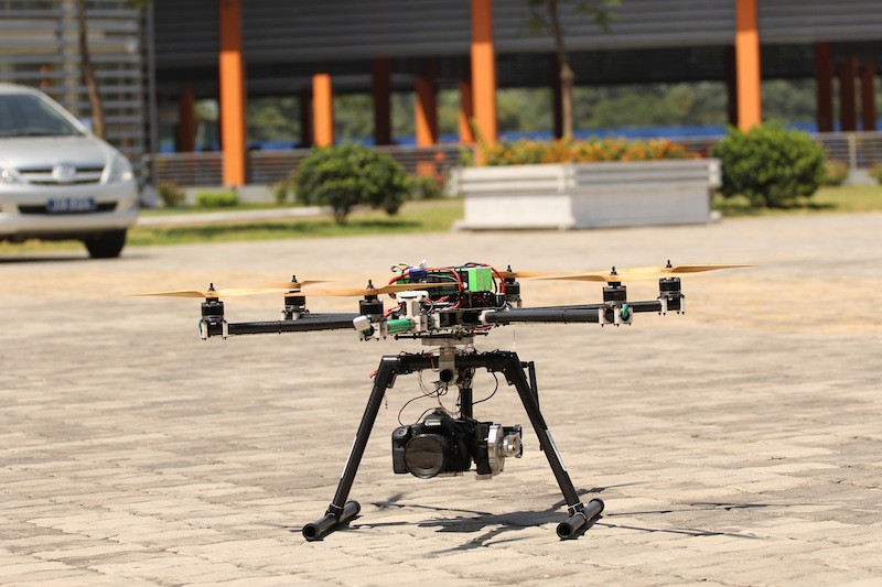 Máy bay có khả năng cất cánh, hạ cánh theo phương thẳng đứng