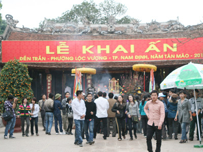 Nhộn nhịp trước ngày khai ấn Ảnh: Minh Đức