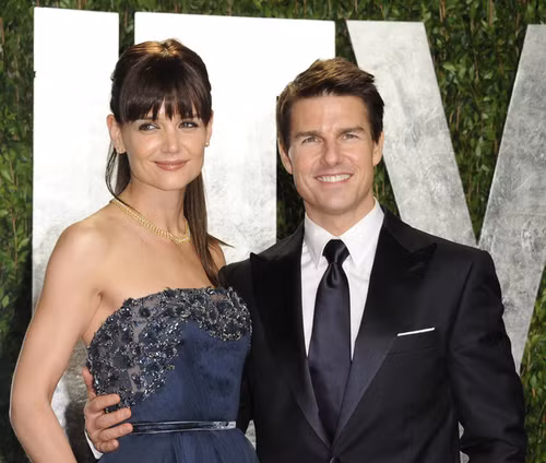 Katie Holmes và Tom Cruise thuở mặn nồng