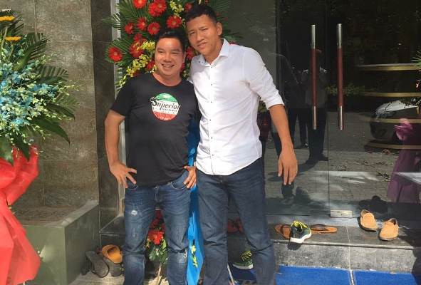 Người chuyên cắt tóc cho cầu thủ bóng đá: Anh Đức là người hoàn hảo ảnh 6