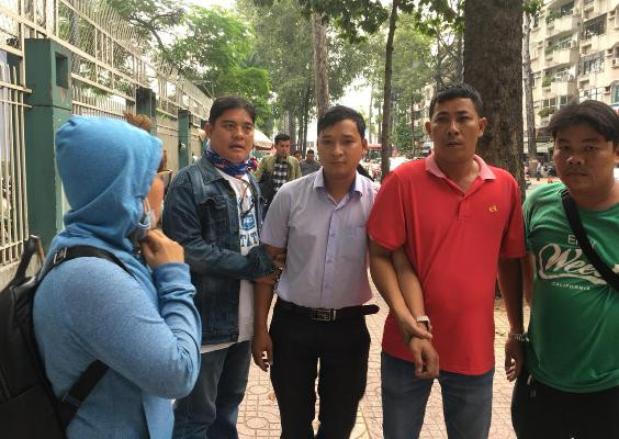 Người đàn ông thuê nhiều ô tô đi cầm cố lấy tiền tiêu ảnh 1