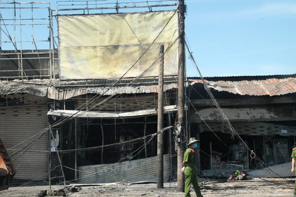 Tai nạn kinh hoàng tại Bình Phước: Xác định danh tính 6 người tử vong ảnh 1