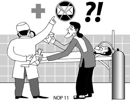 Ngành y và phong bì. Ảnh: Internet