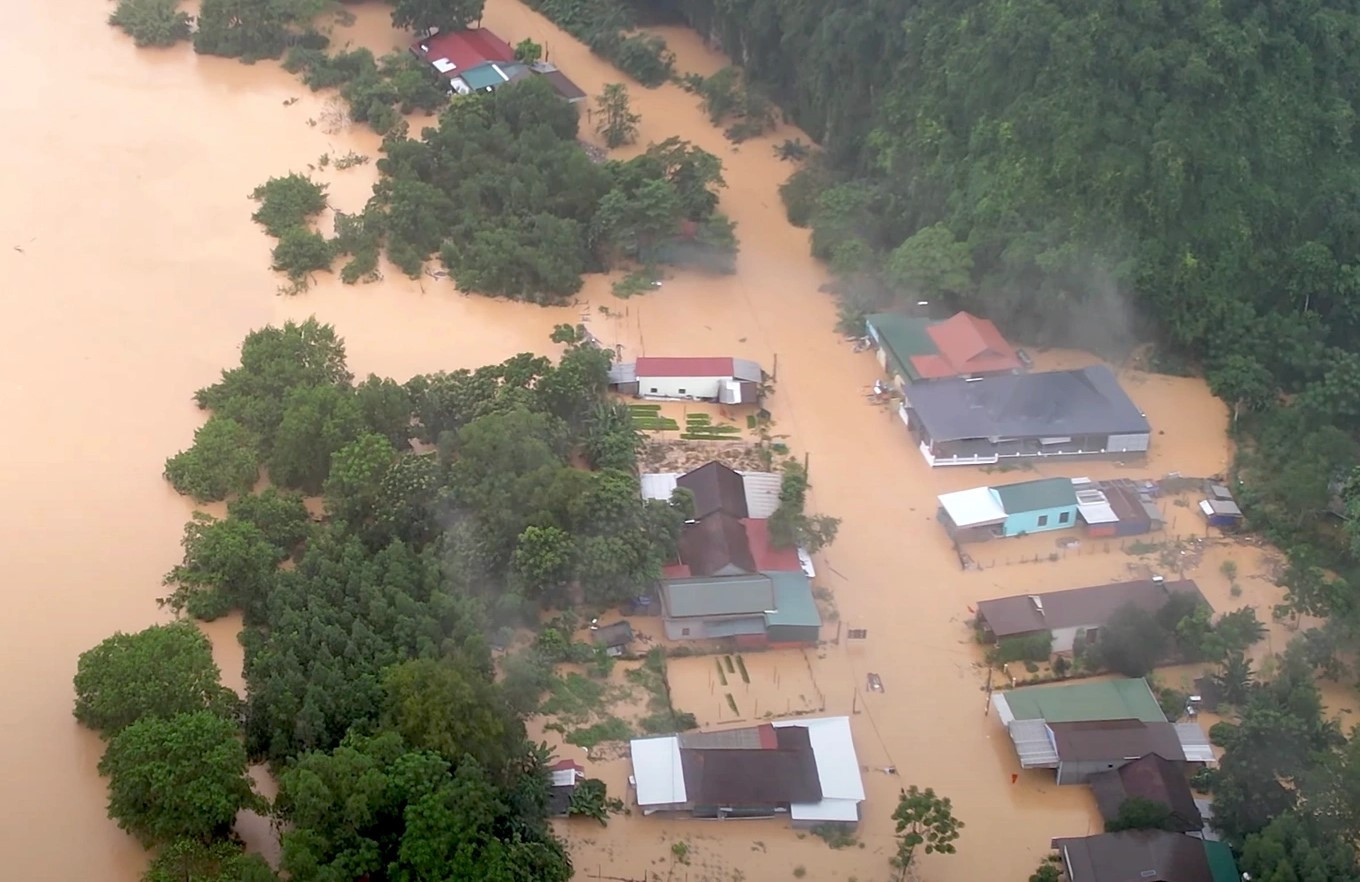Mưa lũ gây ngập ở huyện Quỳ Châu, Nghệ An Mưa lũ gây ngập ở huyện Quỳ Châu, Nghệ An