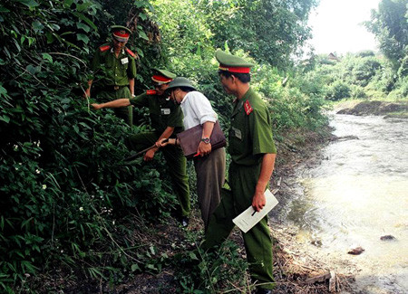 Mọi dấu vết đều được xem xét kỹ càng